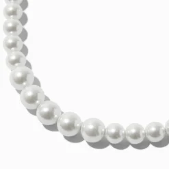 Graduated White Pearl Necklace